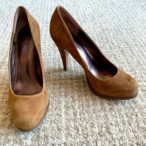 Tan Size 7M Nine West Suede-like Pumps